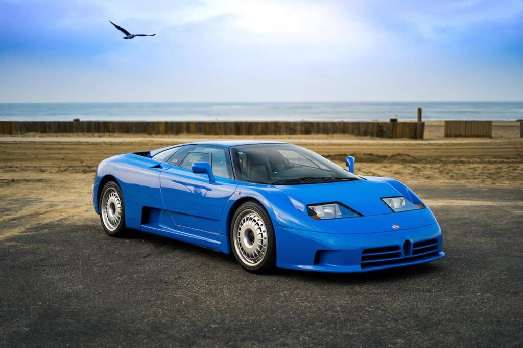 Bugatti-EB110-1