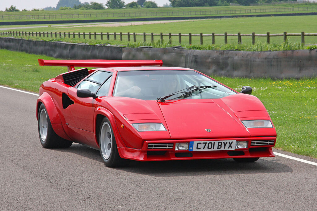 Lambo-Countach-1